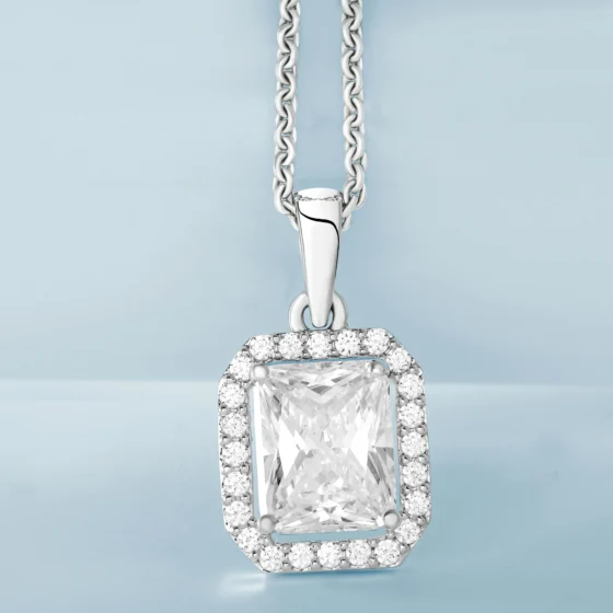How to Style a Diamond Necklace for Any Occasion: Tips and Guidelines for Formal, Casual, and Everyday Wear